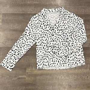 Elegant Black and White Button Down Shirt